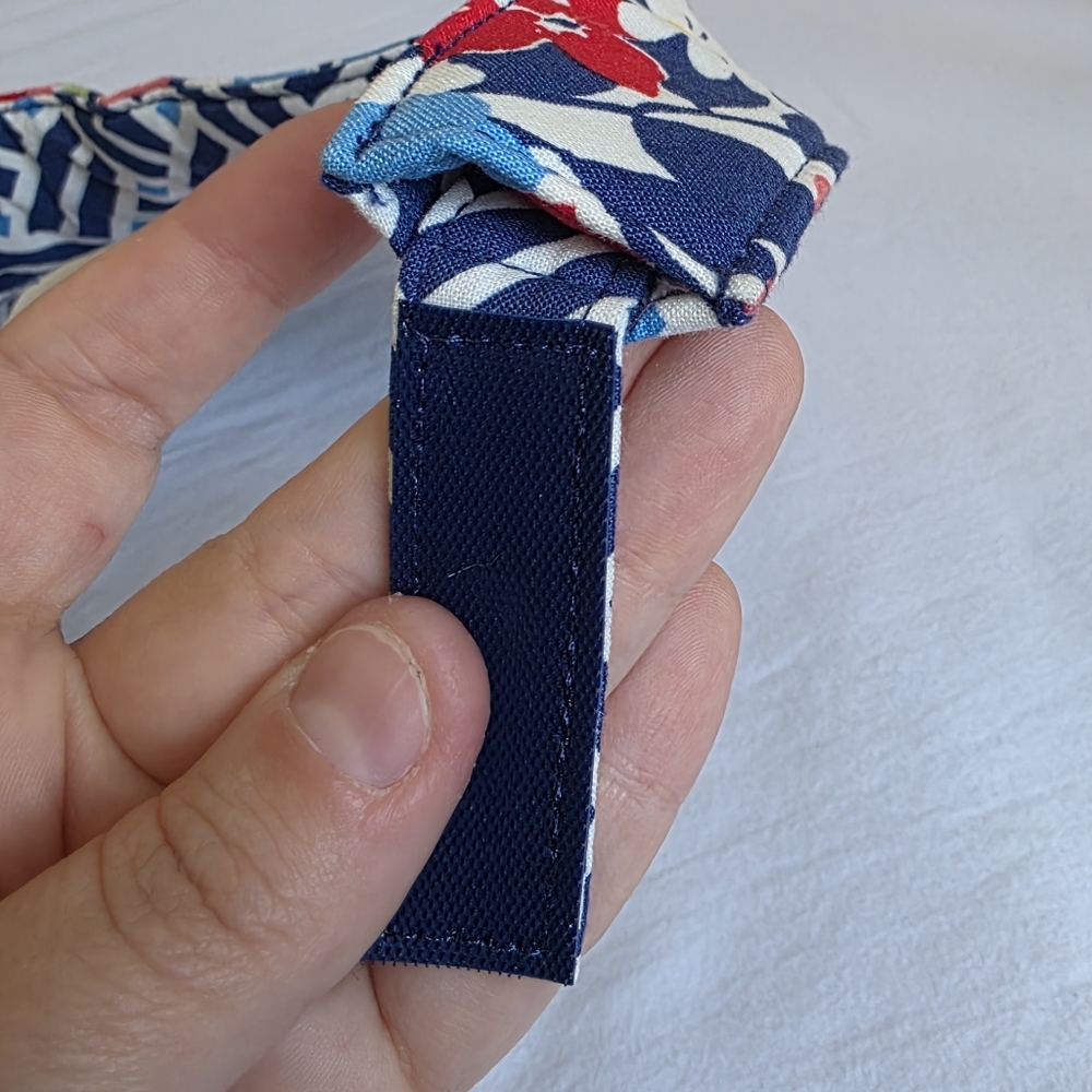Vera Bradley Floral And Geometric Navy and White Patterned Visor Hat - Picture 7 of 8